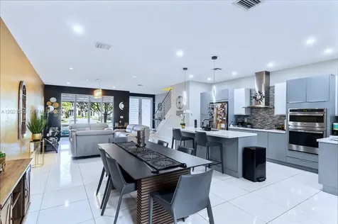 6400 NW 105th Place Doral FL 33178