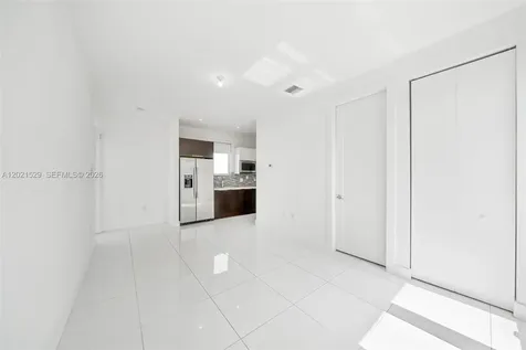 6400 NW 105th Place Doral FL 33178