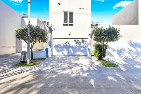 6400 NW 105th Place Doral FL 33178