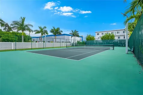 6400 NW 105th Place Doral FL 33178