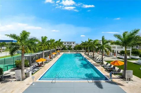6400 NW 105th Place Doral FL 33178