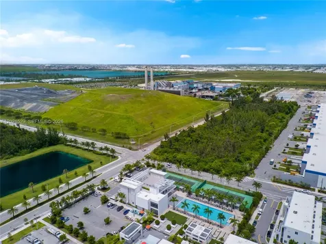 6400 NW 105th Place Doral FL 33178