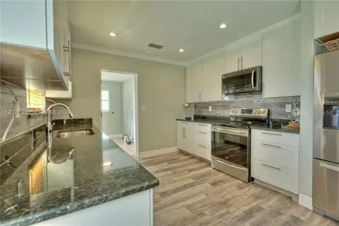 5321 3 Road Avenue W Bradenton FL 34209