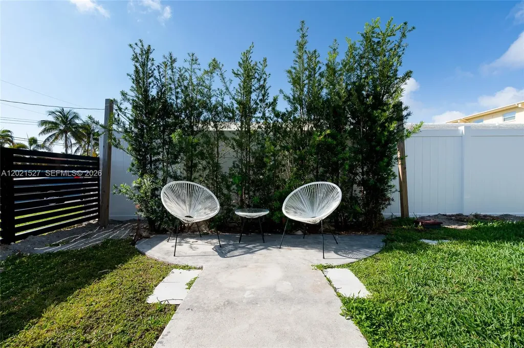 329 SE 12th Avenue Pompano Beach FL 33060