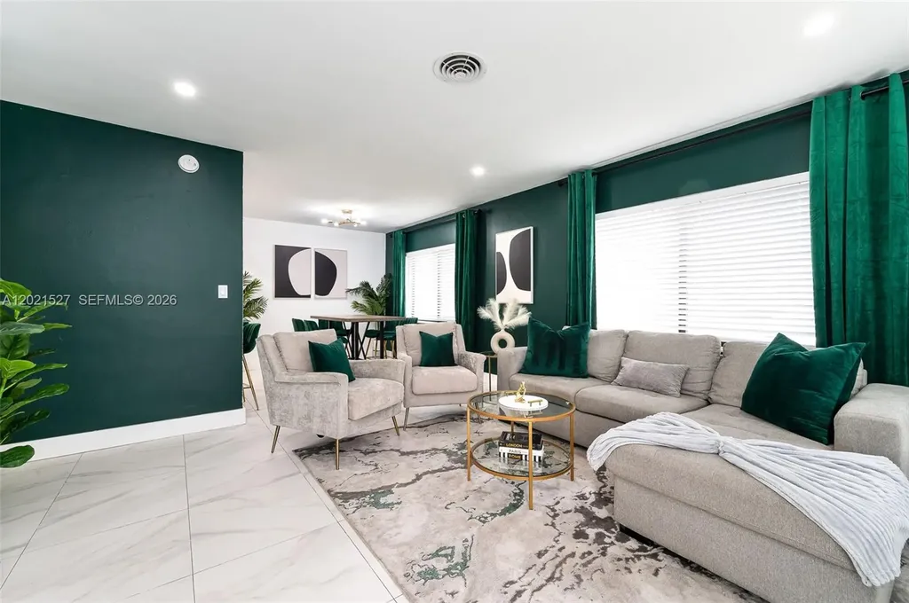 329 SE 12th Avenue Pompano Beach FL 33060