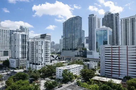 143 SW 9th Street Miami FL 33130