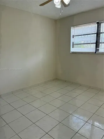 10881 SW 24th Terrace Miami FL 33165