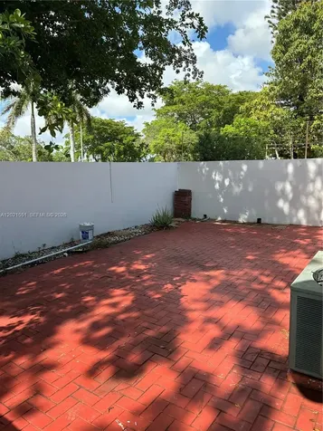 10881 SW 24th Terrace Miami FL 33165