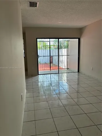 10881 SW 24th Terrace Miami FL 33165