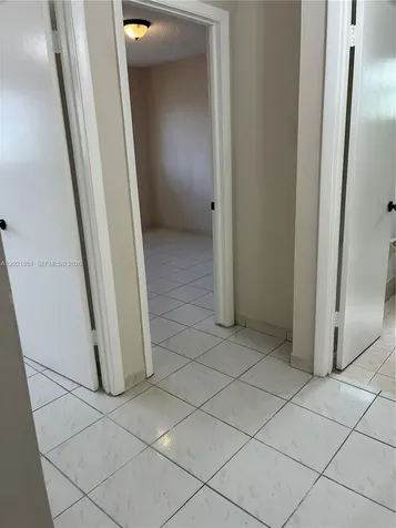 10881 SW 24th Terrace Miami FL 33165