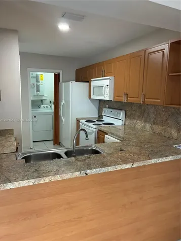 10881 SW 24th Terrace Miami FL 33165