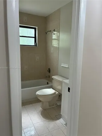 10881 SW 24th Terrace Miami FL 33165