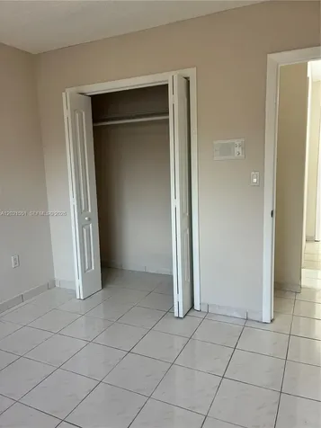10881 SW 24th Terrace Miami FL 33165