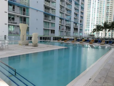 325 S Biscayne Boulevard Miami FL 33131