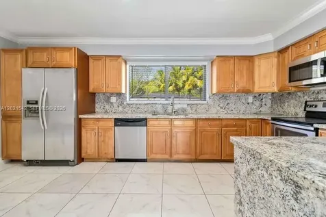 913 SW 49th Avenue Plantation FL 33317