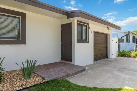 913 SW 49th Avenue Plantation FL 33317