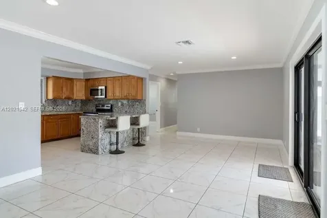 913 SW 49th Avenue Plantation FL 33317