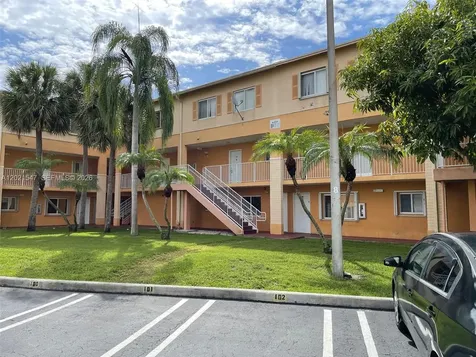 6225 SW Kendale Lakes Circle Miami FL 33183