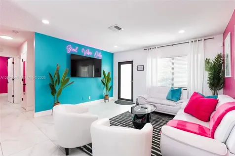 329 SE 12th Avenue Pompano Beach FL 33060