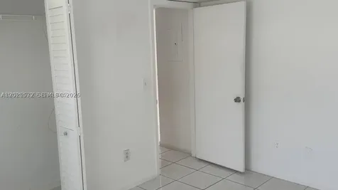 2715 W 66th Street Hialeah FL 33016