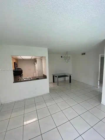 2715 W 66th Street Hialeah FL 33016