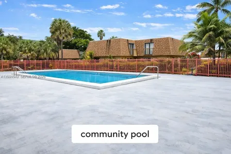 2715 W 66th Street Hialeah FL 33016