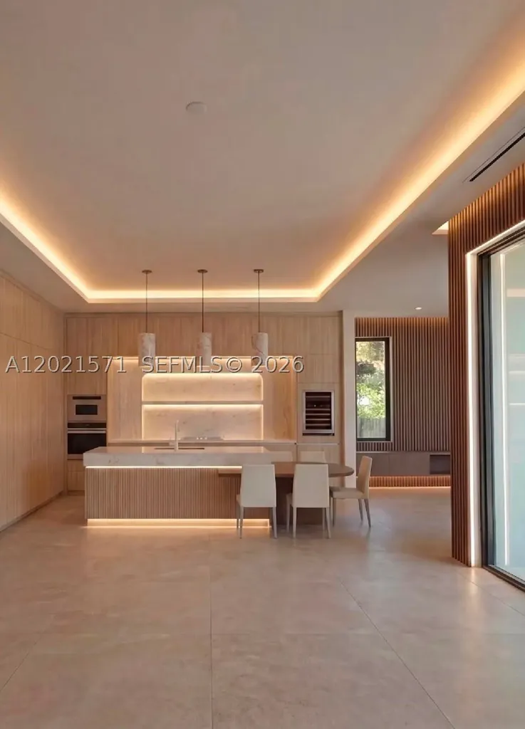 528 NE 13th Avenue Fort Lauderdale FL 33301