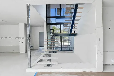 528 NE 13th Avenue Fort Lauderdale FL 33301