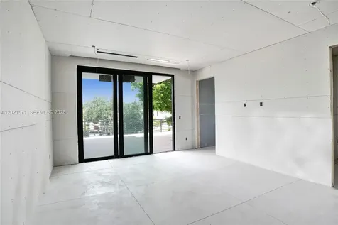 528 NE 13th Avenue Fort Lauderdale FL 33301