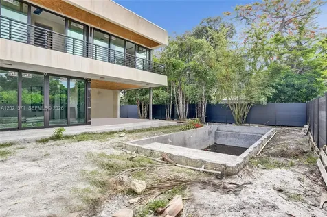 528 NE 13th Avenue Fort Lauderdale FL 33301
