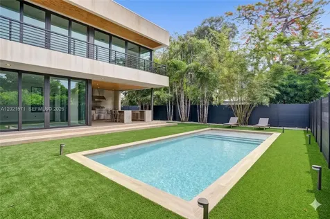 528 NE 13th Avenue Fort Lauderdale FL 33301