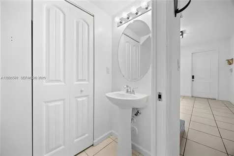 21205 NW 14th Place Miami Gardens FL 33169
