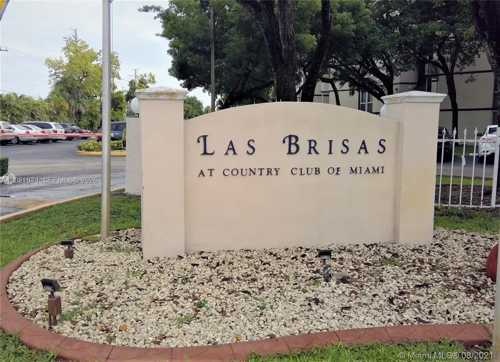 7075 NW 186th Street Hialeah FL 33015