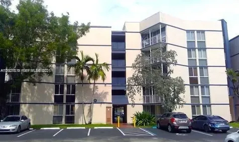 7075 NW 186th Street Hialeah FL 33015