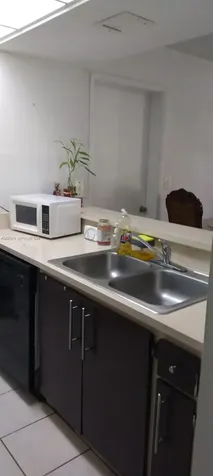 7075 NW 186th Street Hialeah FL 33015