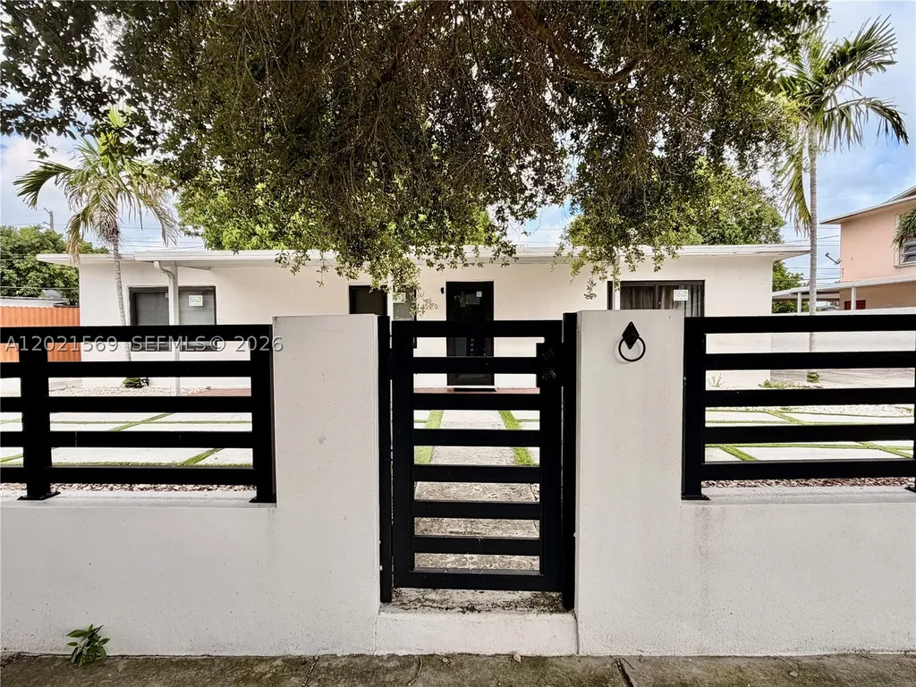 1120 E 6th Court Hialeah FL 33010