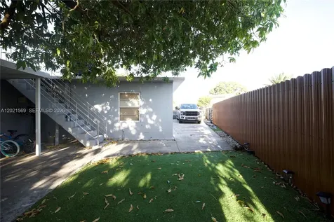 1120 E 6th Court Hialeah FL 33010