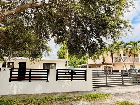 1120 E 6th Court Hialeah FL 33010