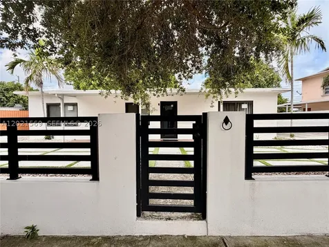 1120 E 6th Court Hialeah FL 33010