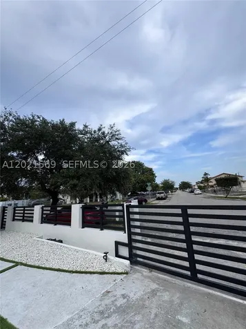 1120 E 6th Court Hialeah FL 33010