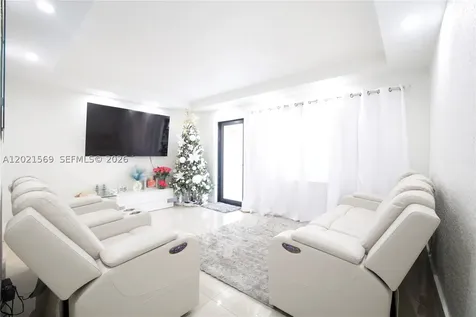 1120 E 6th Court Hialeah FL 33010