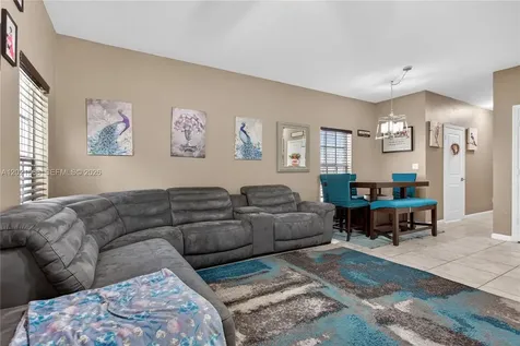 4044 NW 11th Street Lauderhill FL 33313