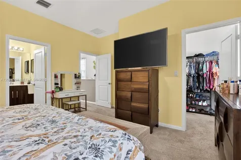 4044 NW 11th Street Lauderhill FL 33313