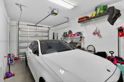 4044 NW 11th Street Lauderhill FL 33313