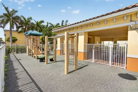 4044 NW 11th Street Lauderhill FL 33313