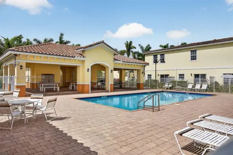 4044 NW 11th Street Lauderhill FL 33313