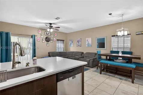 4044 NW 11th Street Lauderhill FL 33313