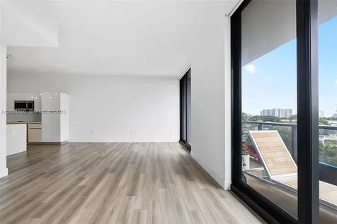 101 Diplomat Parkway Hallandale Beach FL 33009