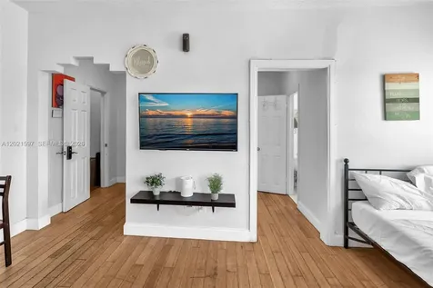 8415 Harding Avenue Miami Beach FL 33141