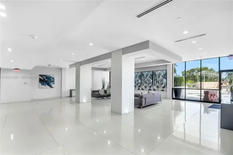 20379 W Country Club Drive Aventura FL 33180
